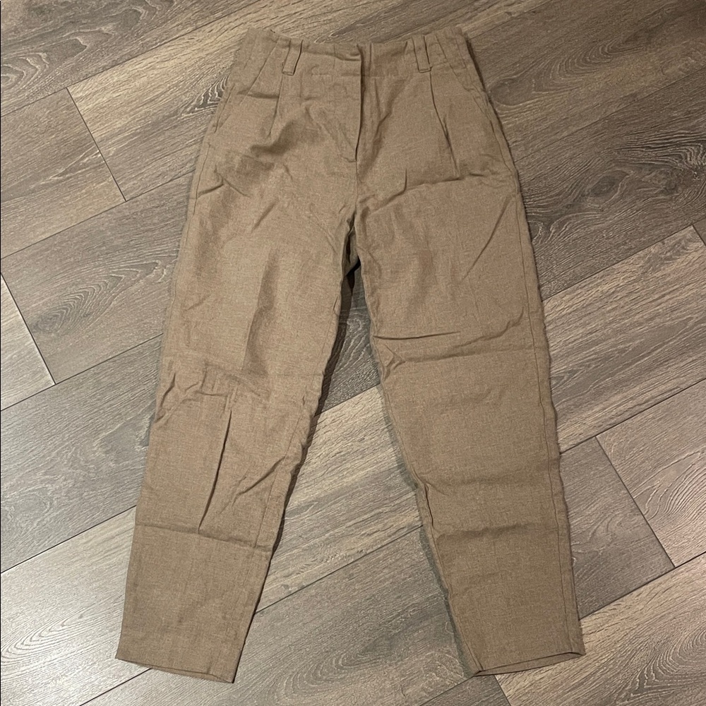 Women’s Tan Pants